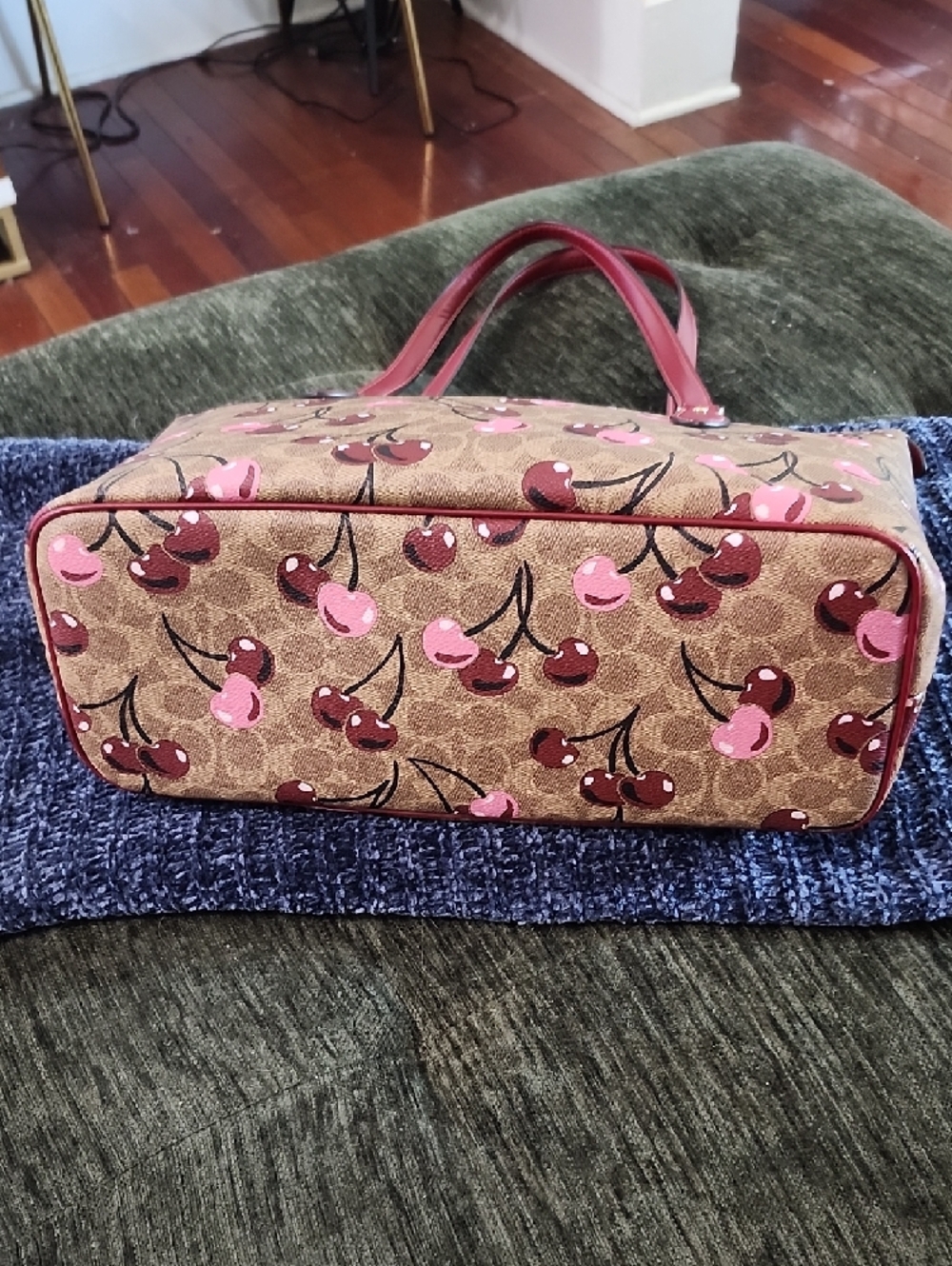 Coach Cherry-Print Signature Tote — Brown with Pink Accents NWOT - Picture 12 of 13